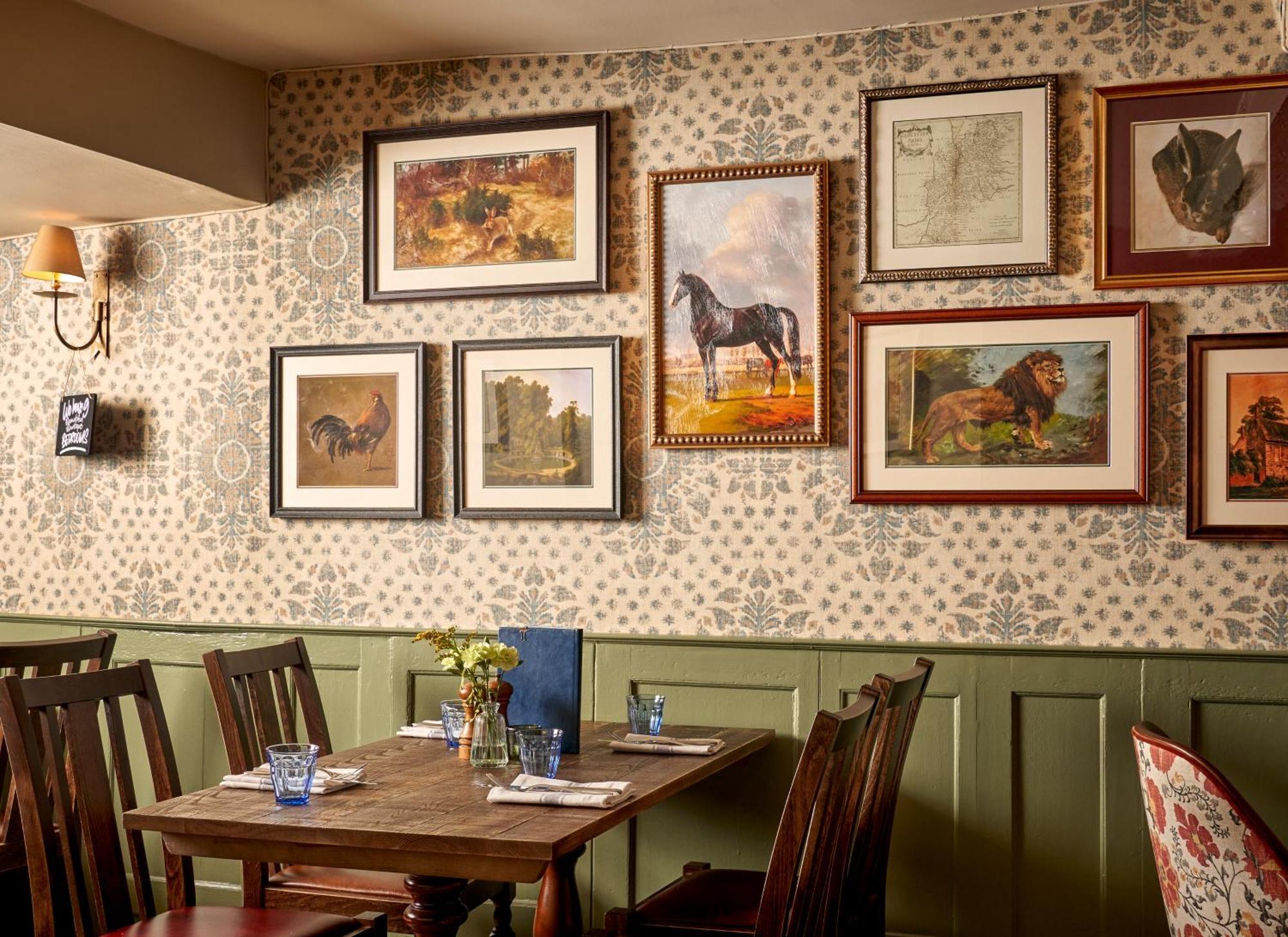 The Lion Inn Winchcombe Exterior photo